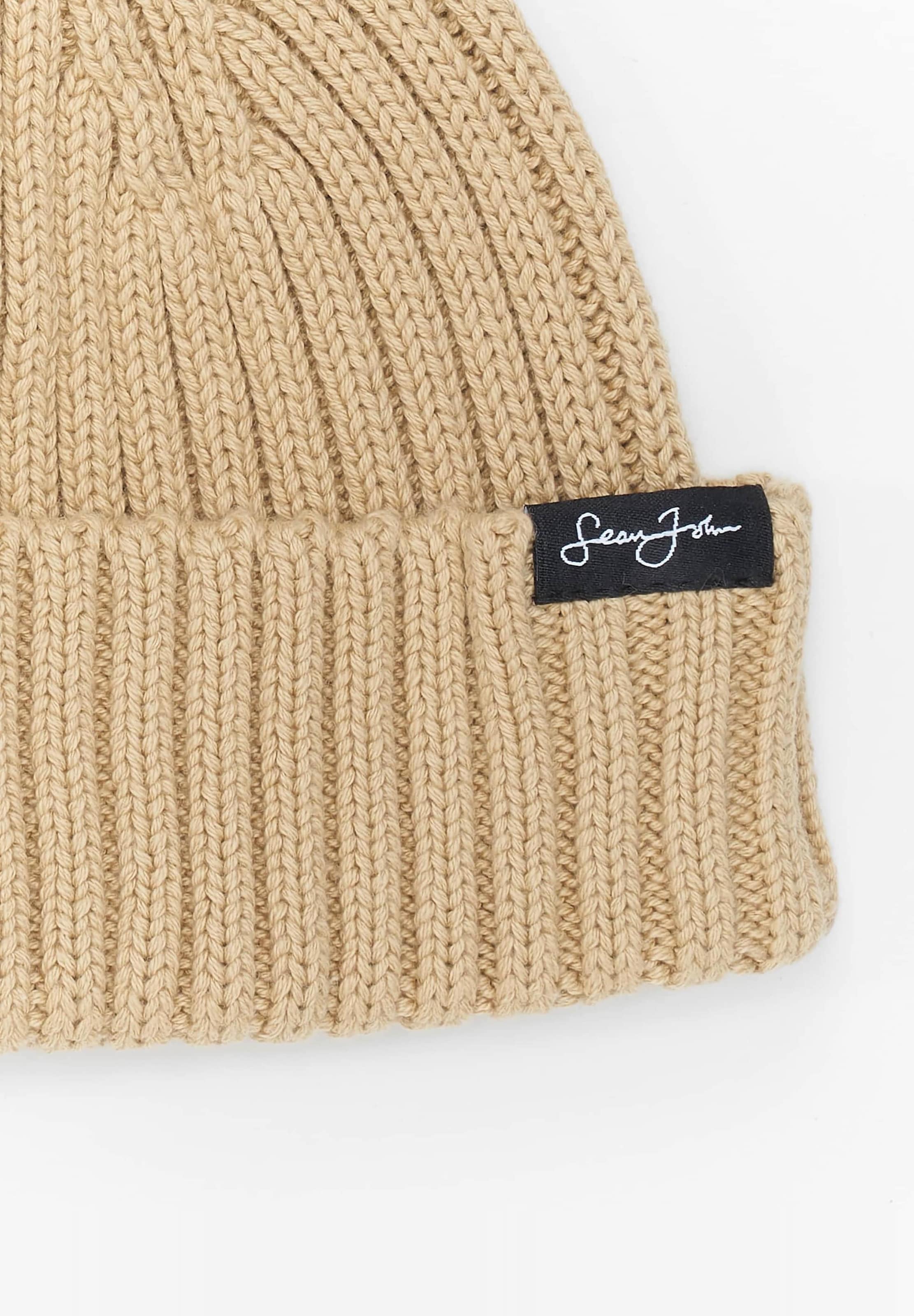 JA233-003-1 Script Flag Label Short Beanie-860419