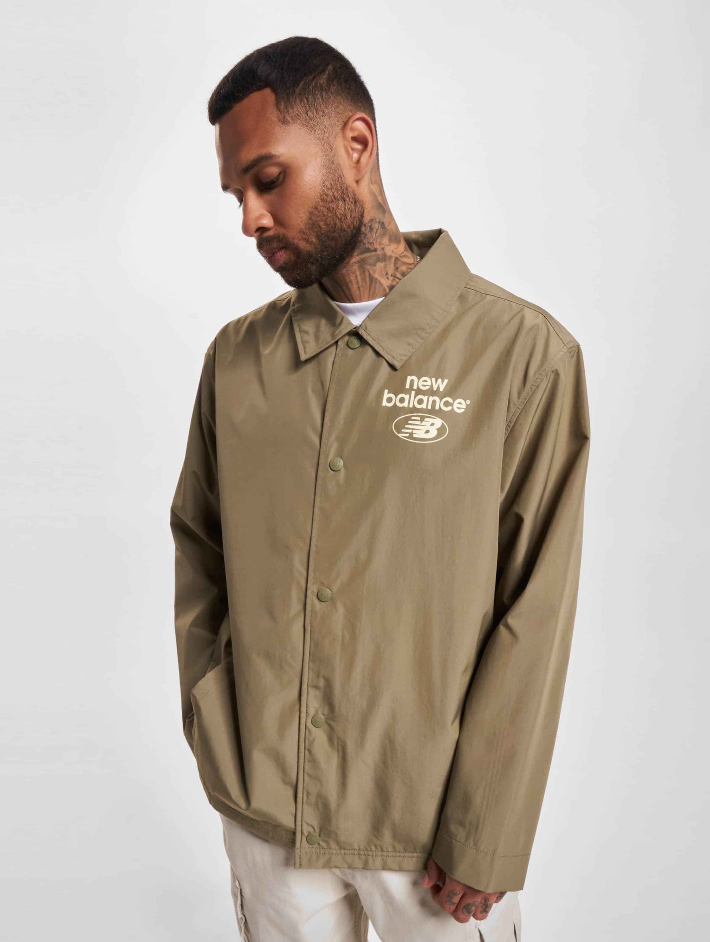New Balance Essentials Coach Jacke-517812