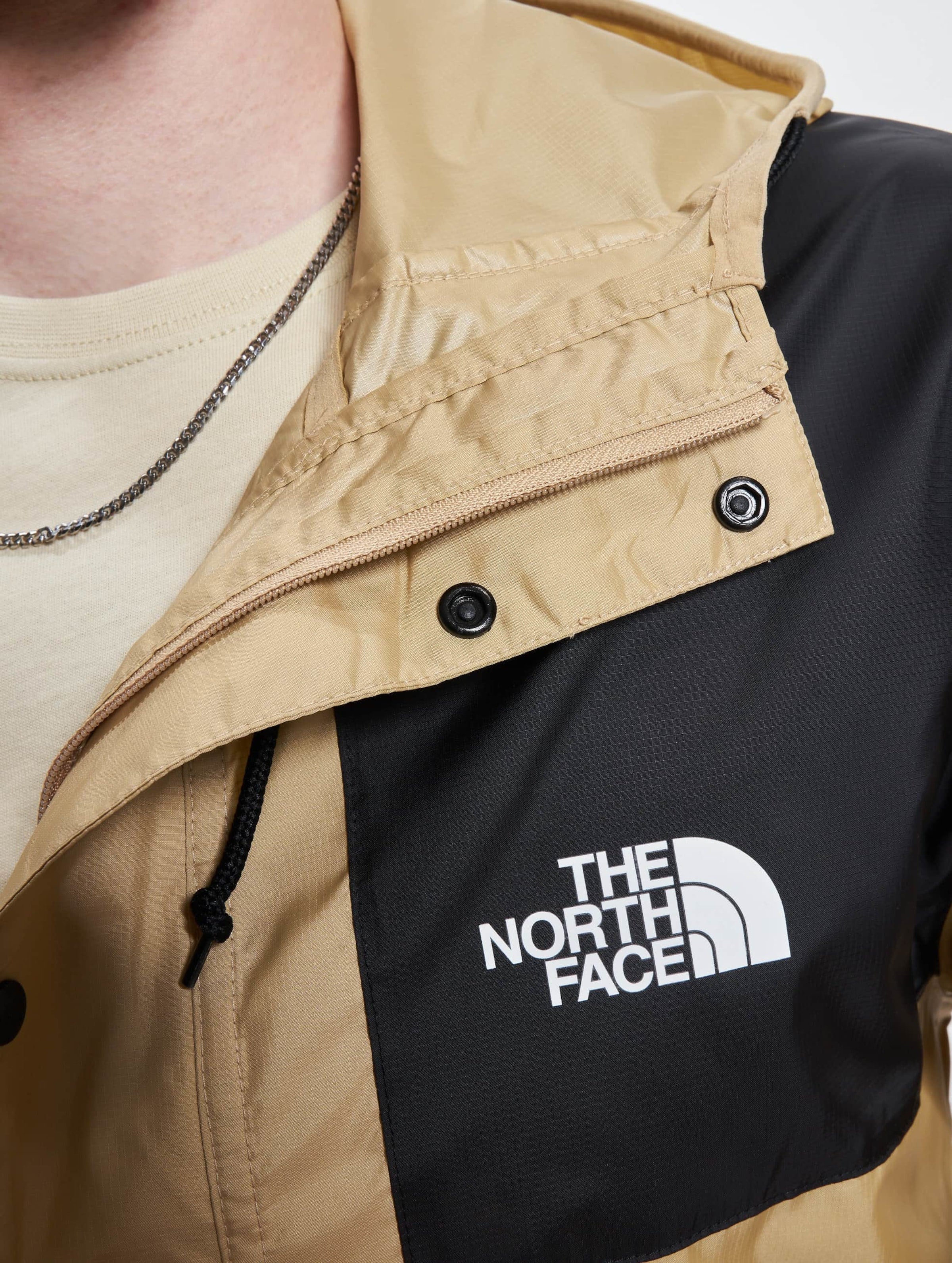 The North Face Seasonal Mountain Lightweight Jacket-382601