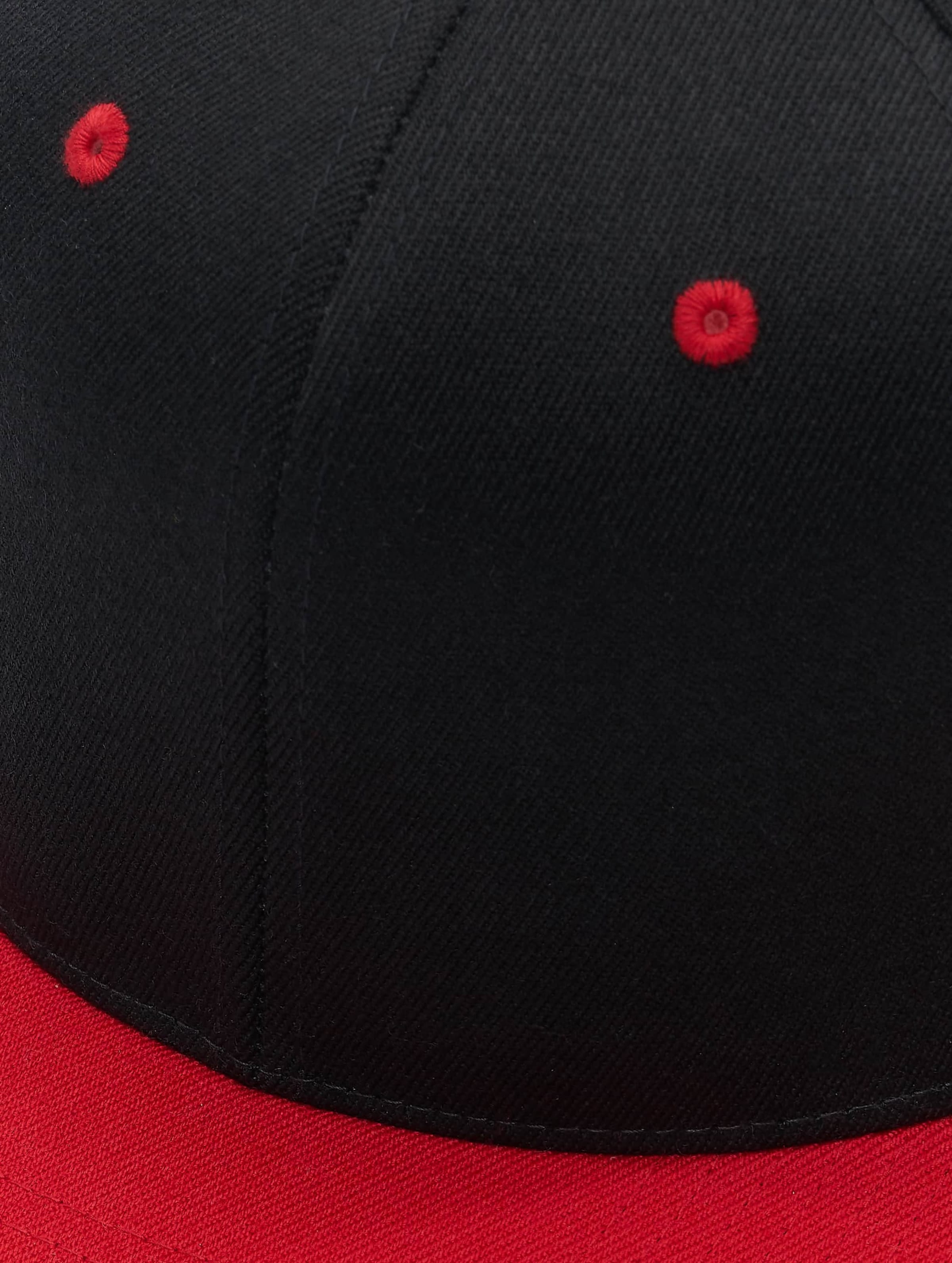110 Fitted Snapback-308649
