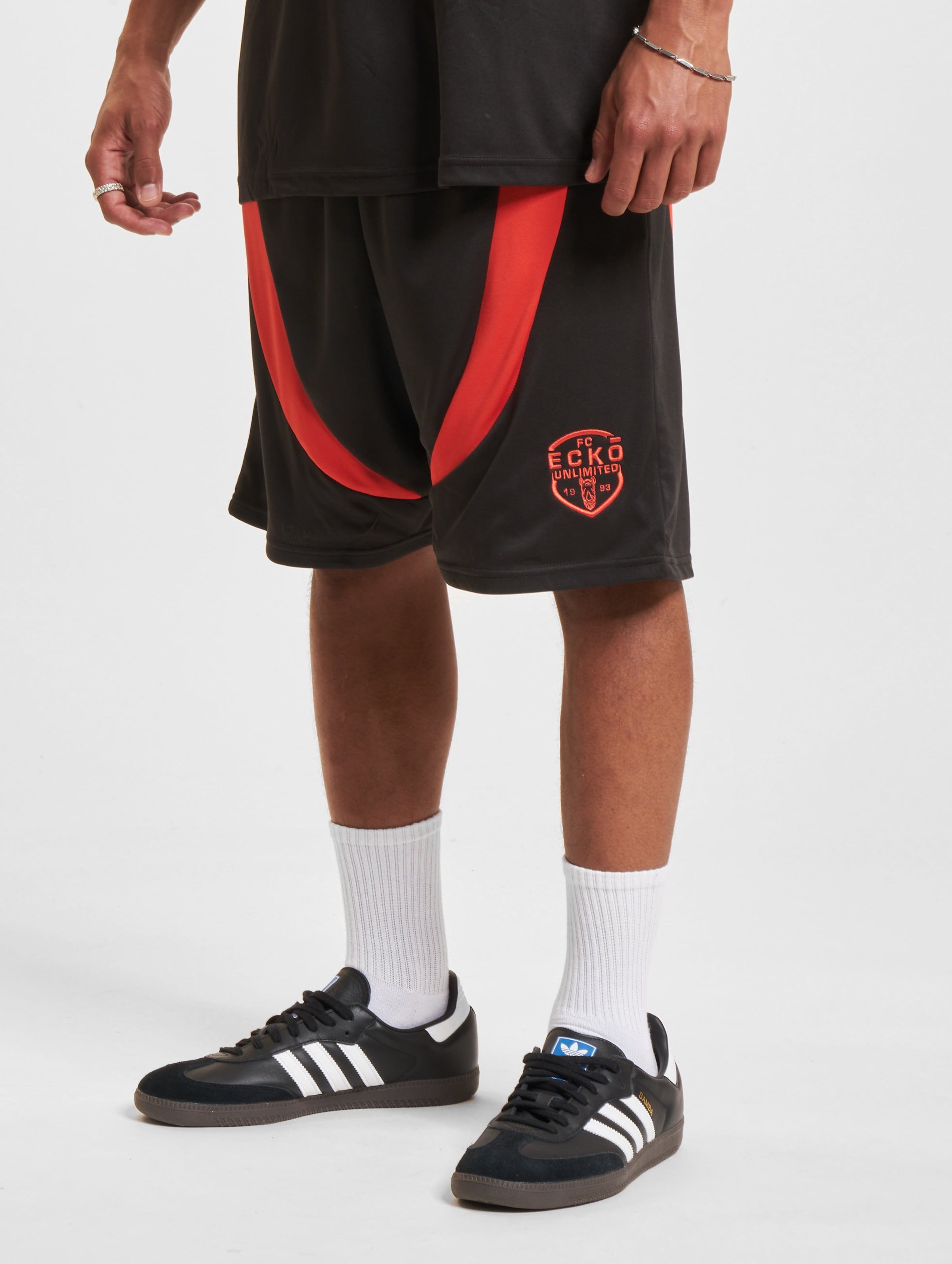 Ecko Unltd. Cuts Shorts-696902