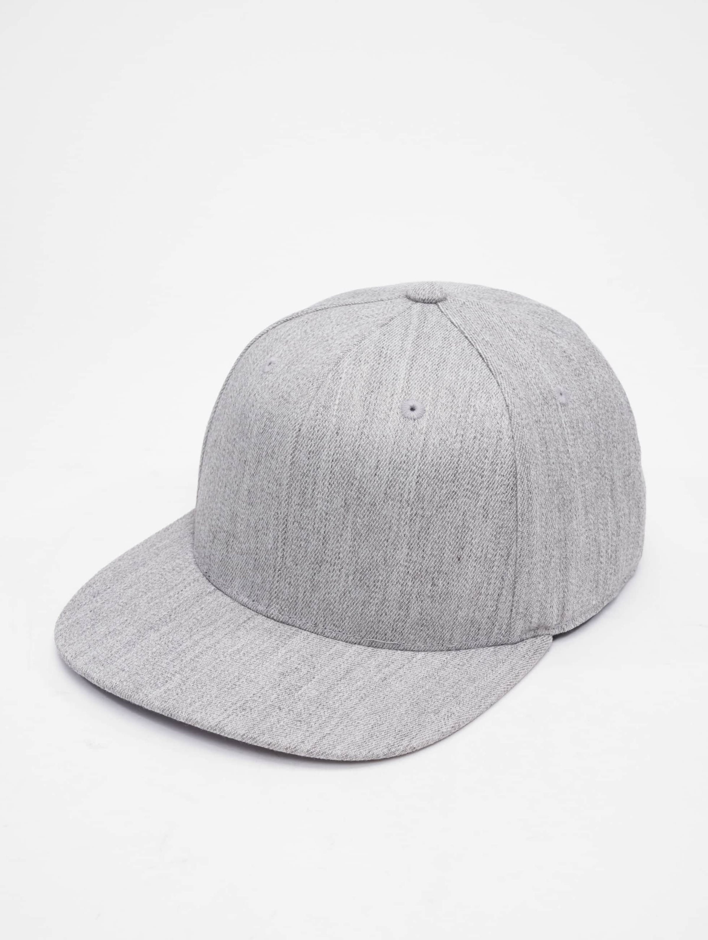 110 Fitted Snapback-524535