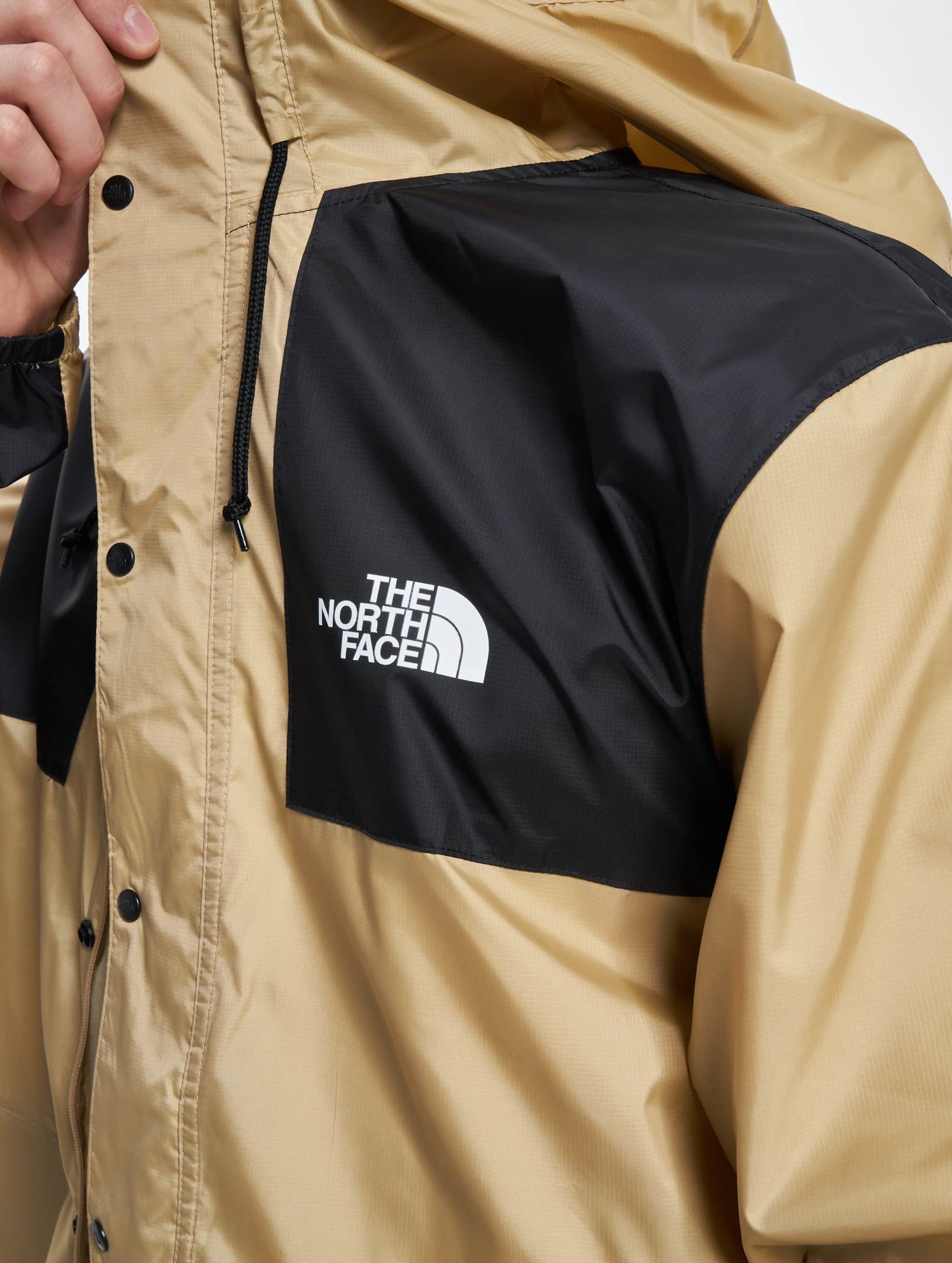 The North Face Seasonal Mountain Lightweight Jacket-382596
