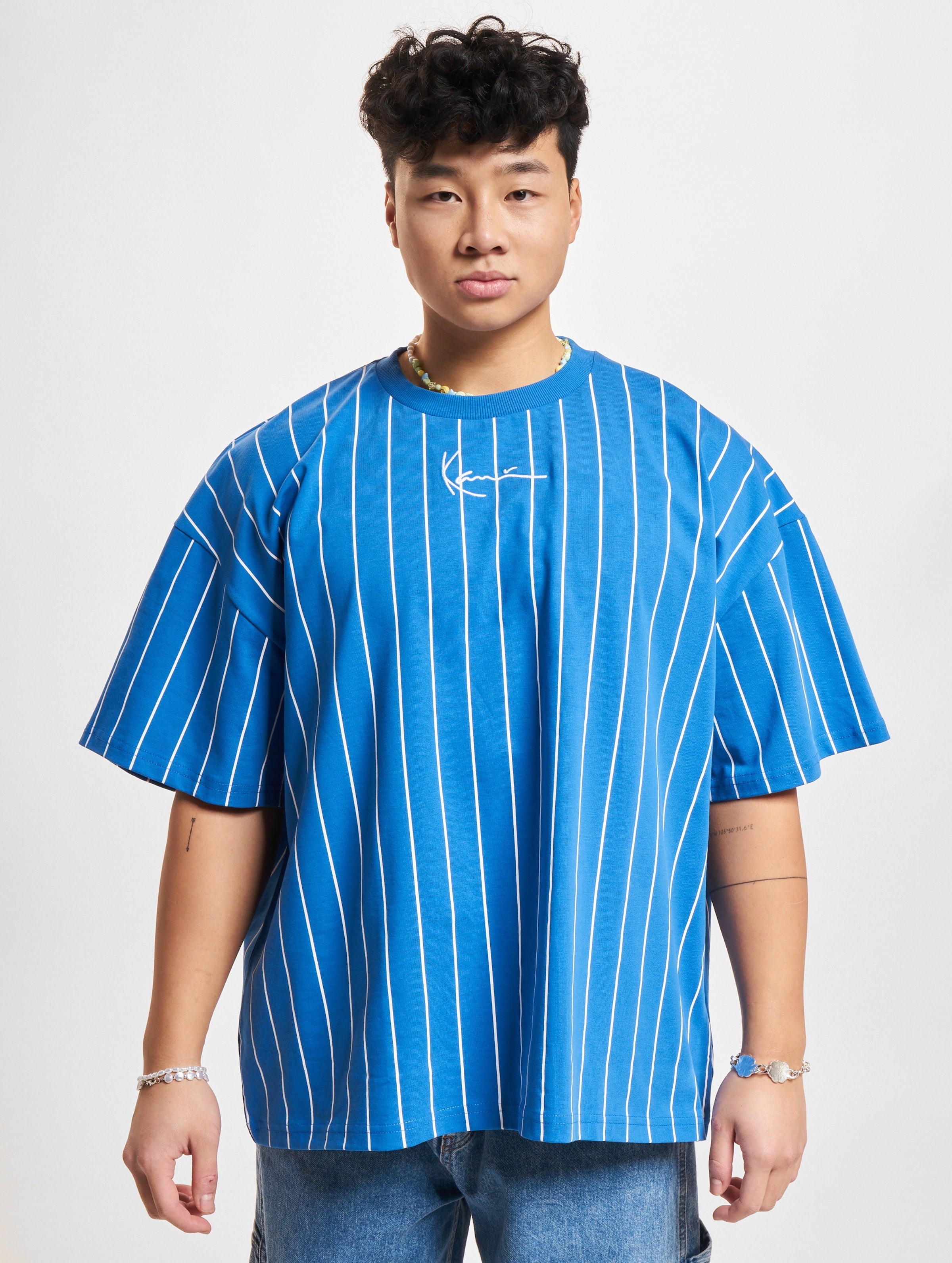 KM232-033-1 KK Small Signature Boxy Heavy Jersey Pinstripe Tee-574223