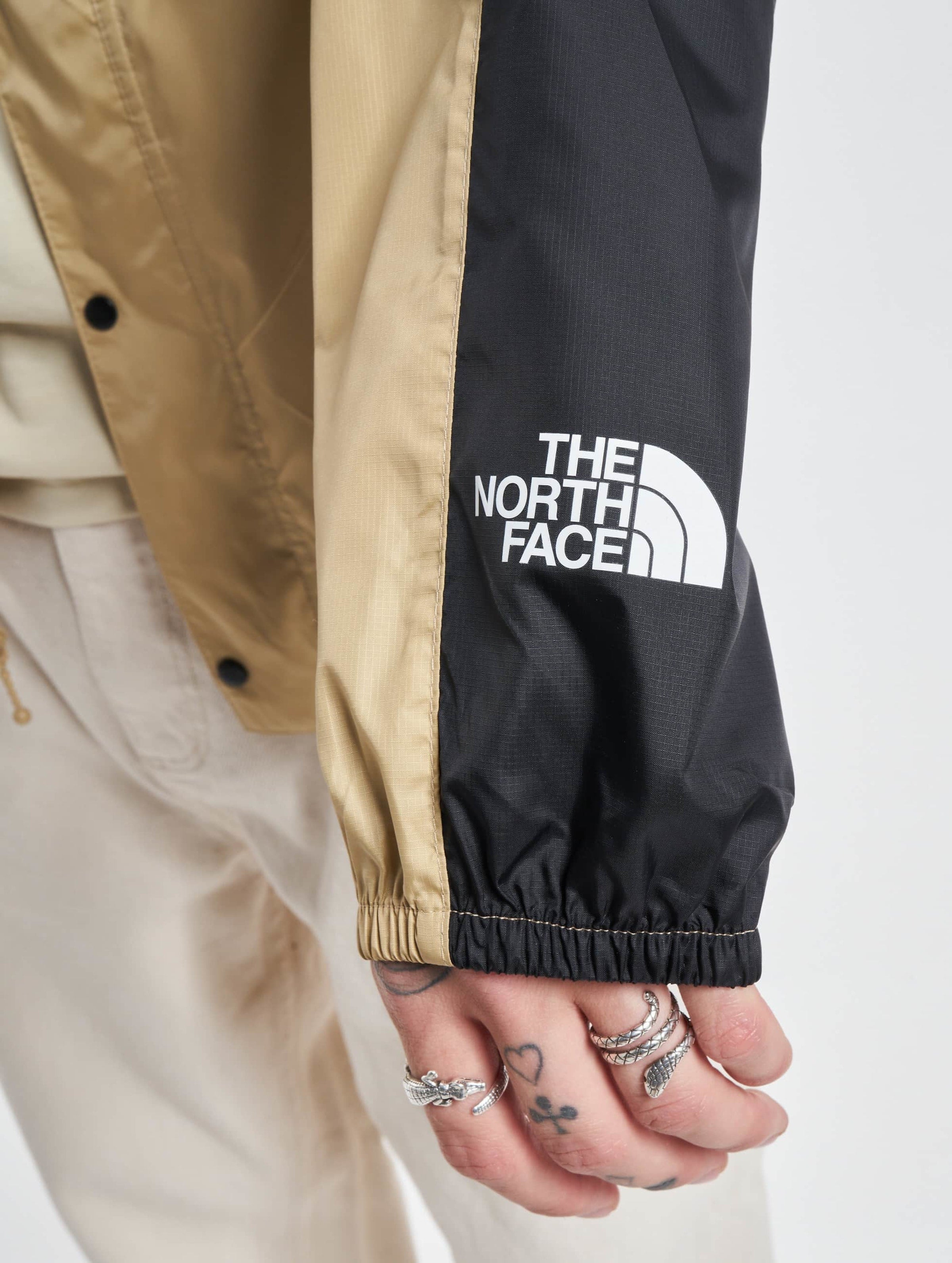 The North Face Seasonal Mountain Lightweight Jacket-382597